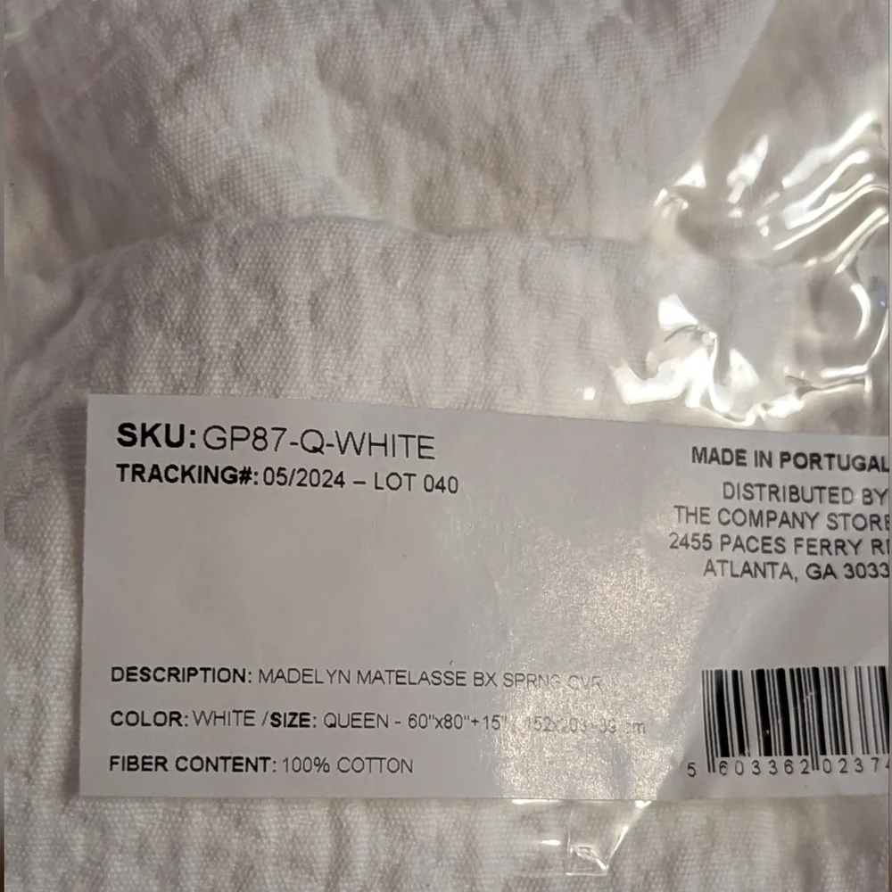 The Company Store White Madelyn Matelasse Box Spring Cover Queen 60 x 80 NEW - Picture 2 of 5